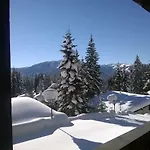Apartment 6 *